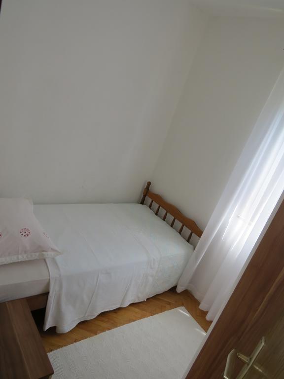 טרוגיר Apartments Lovric - 30 Meters To The Beach מראה חיצוני תמונה