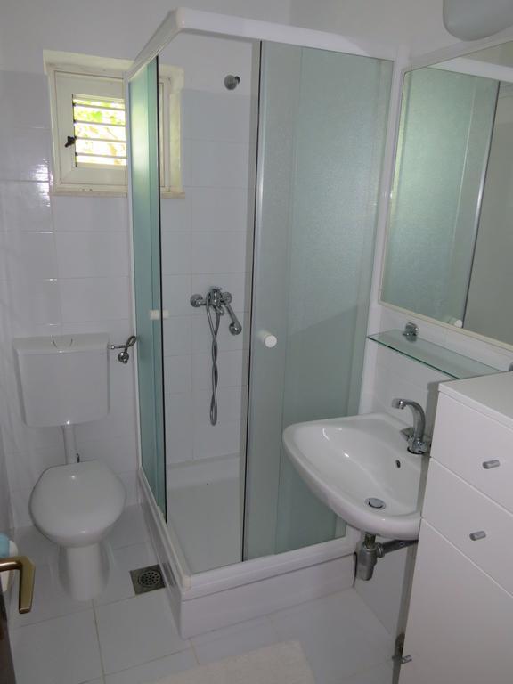 טרוגיר Apartments Lovric - 30 Meters To The Beach מראה חיצוני תמונה