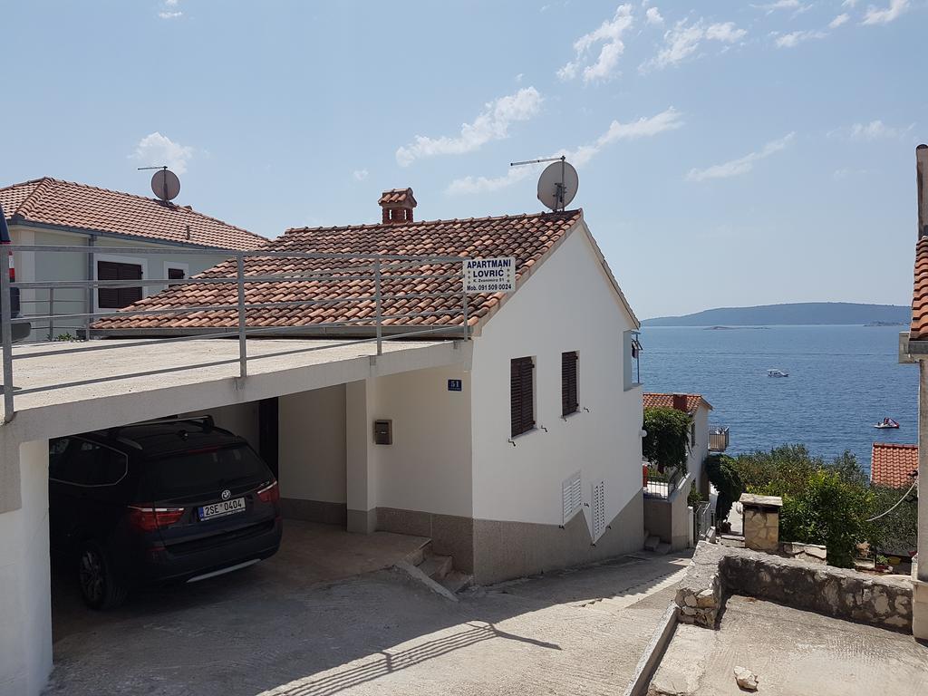 טרוגיר Apartments Lovric - 30 Meters To The Beach מראה חיצוני תמונה