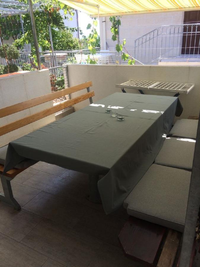 טרוגיר Apartments Lovric - 30 Meters To The Beach מראה חיצוני תמונה